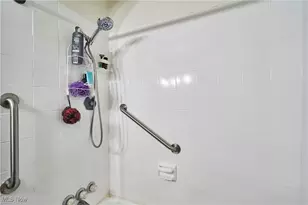 1819 Grant Ave, Cuyahoga Falls, OH 44223 - Photo 9