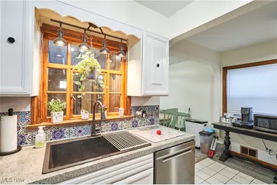 1819 Grant Avenue, Cuyahoga Falls, OH 44223 - Photo 23