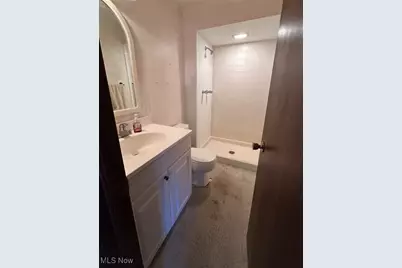 7606 Woodcrest Avenue NE, Canton, OH 44721 - Photo 11