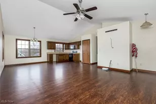 622 Elm St, Millersburg, OH 44654 - Photo 9