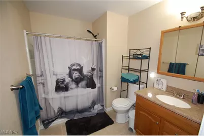 784 Elmwood Drive, Hubbard, OH 44425 - Photo 7