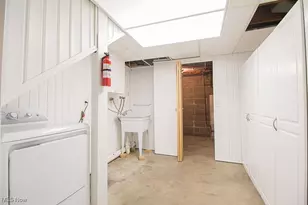 4223 Kirtland Rd, Willoughby, OH 44094 - Photo 33