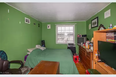 24910 Ridgeline Drive, Huber Heights, OH 44146 - Photo 9