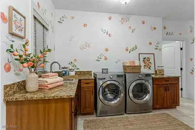 1514 Lancaster Gate SE, Canton, OH 44709 - Photo 19