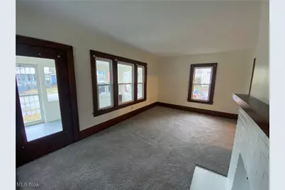 93 NW 22nd Street NW, Barberton, OH 44203 - Photo 9