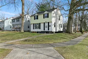 2577 Hawthorne Rd, Cuyahoga Falls, OH 44221 - Photo 1