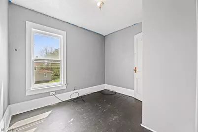 955 E Summit Street, Alliance, OH 44601 - Photo 17