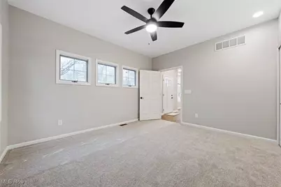 20930 Mastick Road, Fairview Park, OH 44126 - Photo 11
