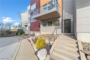 18828 Sloane Ave, Oakwood, OH 44107 - Photo 3