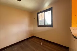 238 Moore St, East Liverpool, OH 43920 - Photo 5