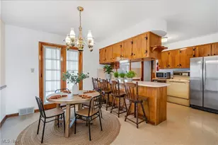 2592 Nadyne Dr, Youngstown, OH 44511 - Photo 7