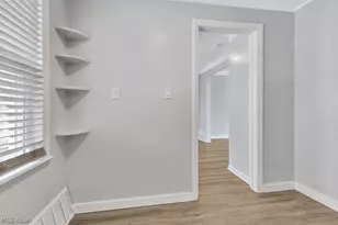 5194 Homewood Ave, Maple Heights, OH 44137 - Photo 9