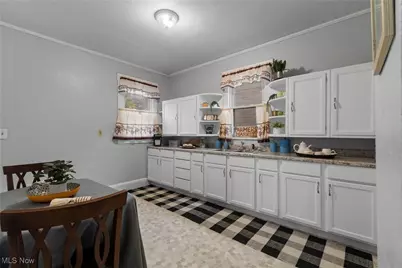 202 Rose Avenue SE, Massillon, OH 44646 - Photo 11