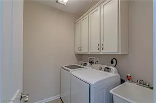 1493 Newman Dr, Brunswick Hills, OH 44212 - Photo 25