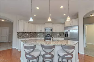 1493 Newman Dr, Brunswick Hills, OH 44212 - Photo 9