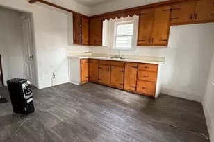 559 E Perry St, Salem, OH 44460 - Photo 7