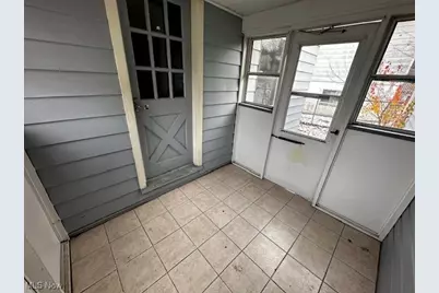 2651 21st Street, Cuyahoga Falls, OH 44223 - Photo 3