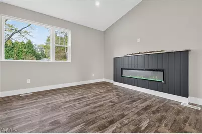 12005 Auburn Road, Chardon, OH 44024 - Photo 3