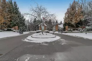 11 Hunters Woods Blvd, Canfield, OH 44406 - Photo 15