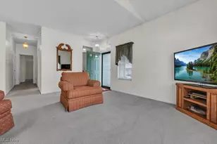 11 Hunters Woods Blvd, Canfield, OH 44406 - Photo 35