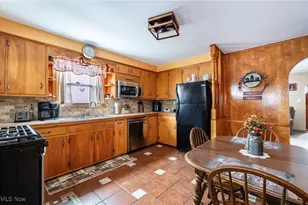 2307 Hamilton Ave, Poland, OH 44514 - Photo 7