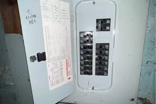 2137 12th St SW, Akron, OH 44314 - Photo 9