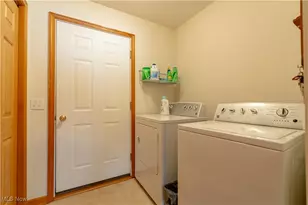 1425 Channonbrook Street SW, Canton, OH 44710 - Photo 25