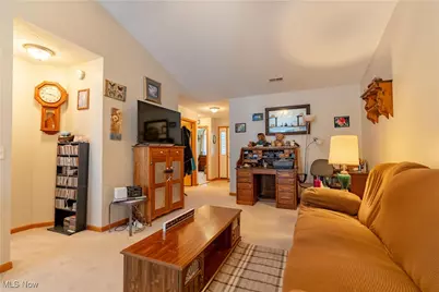 1425 Channonbrook Street SW, Canton, OH 44710 - Photo 9