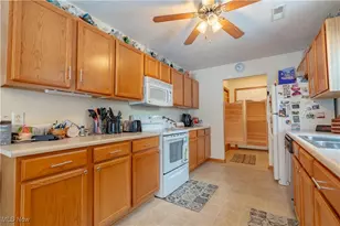 1425 Channonbrook Street SW, Canton, OH 44710 - Photo 19