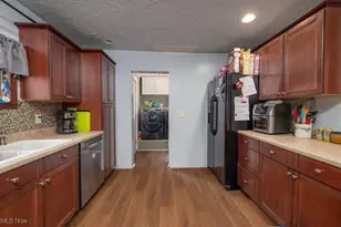 142 4th St NE, New Philadelphia, OH 44663 - Photo 13