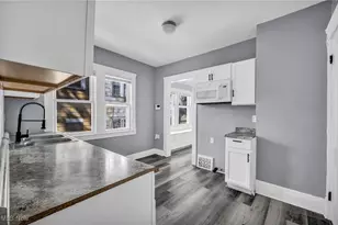 10112 Kinsman Rd, Loveland, OH 44104 - Photo 11