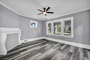 10112 Kinsman Rd, Loveland, OH 44104 - Photo 17