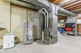 487 Hilbish Ave, Akron, OH 44312 - Photo 35