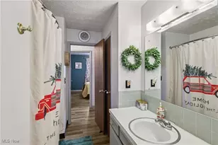 1240 Benton St, Barberton, OH 44203 - Photo 21