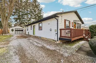 1240 Benton St, Barberton, OH 44203 - Photo 3