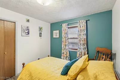 1240 Benton Street, Barberton, OH 44203 - Photo 17