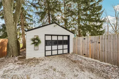 1240 Benton Street, Barberton, OH 44203 - Photo 29