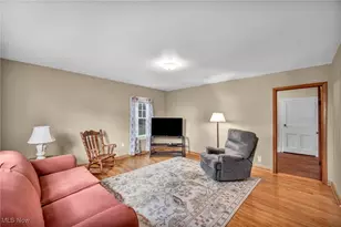 5639 Trumbull Rd, Geneva, OH 44041 - Photo 5