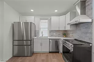 2276 W 41st St, Loveland, OH 44113 - Photo 13