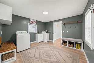 2276 W 41st St, Loveland, OH 44113 - Photo 7