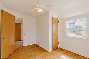 1911 Beverly Hills Dr, Euclid, OH 44117 - Photo 21