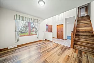 7340 Maple St, Mentor, OH 44060 - Photo 9