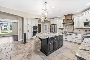 110 Timber Run Dr, Canfield, OH 44406 - Photo 9