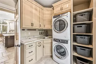 110 Timber Run Dr, Canfield, OH 44406 - Photo 15