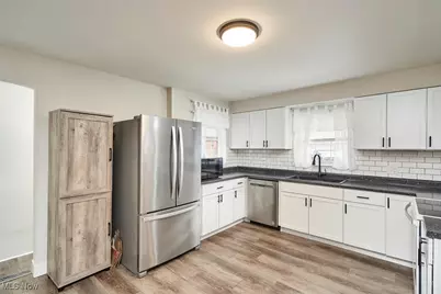 395 Massillon Road, Akron, OH 44312 - Photo 5