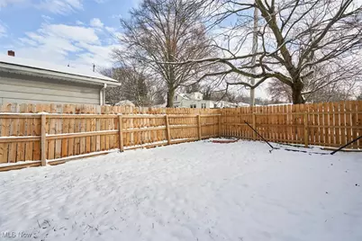 395 Massillon Road, Akron, OH 44312 - Photo 15
