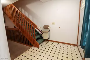 1401 Colony Dr, Streetsboro, OH 44241 - Photo 9