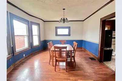 122 E 6th Street, Uhrichsville, OH 44683 - Photo 5