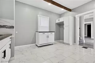 2202 E 100th St, Loveland, OH 44106 - Photo 5