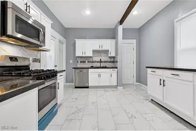 2202 E 100th Street, Loveland, OH 44106 - Photo 3